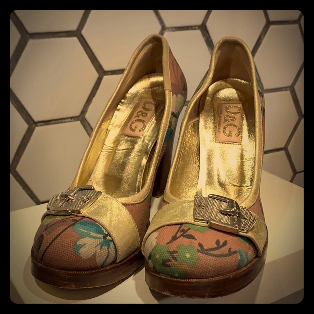 D&G ‘Petals’ platform heels